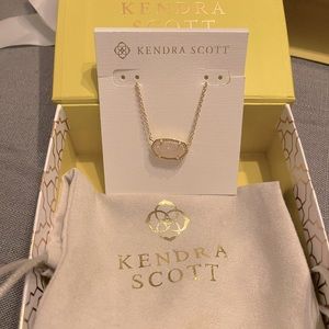 Kendra Scott Elisa Necklace Gold Iridscnt Drusy